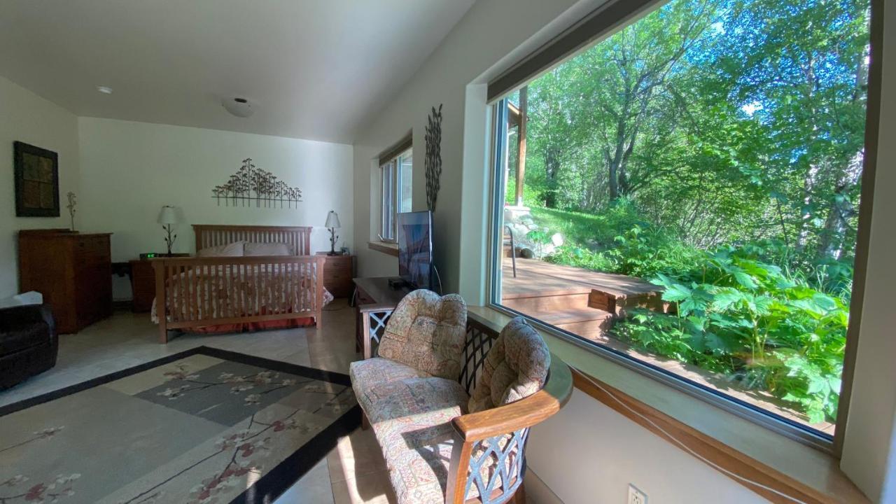 Eagle Peak Guesthouse Eagle River Bagian luar foto