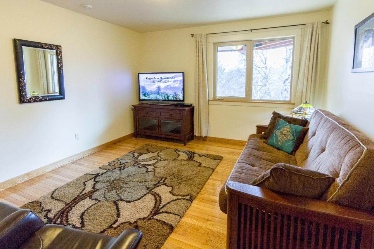 Eagle Peak Guesthouse Eagle River Bagian luar foto