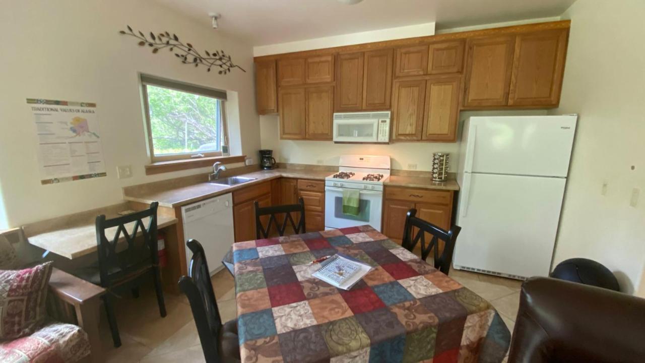 Eagle Peak Guesthouse Eagle River Bagian luar foto