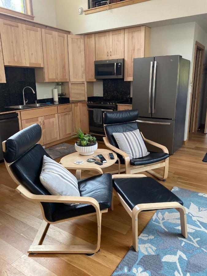 Eagle Peak Guesthouse Eagle River Bagian luar foto
