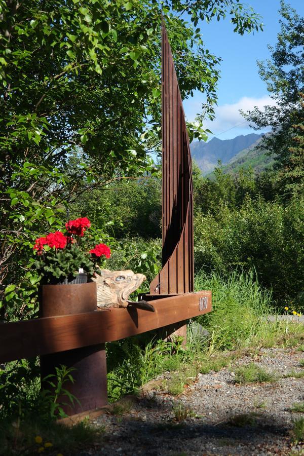Eagle Peak Guesthouse Eagle River Bagian luar foto